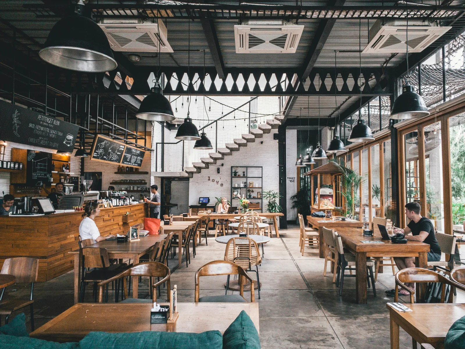 Aurora Table offers an elegant dining experience with expertly crafted cuisine, fresh ingredients, and exceptional hospitality. Every visit is designed to delight your senses and create unforgettable memories.